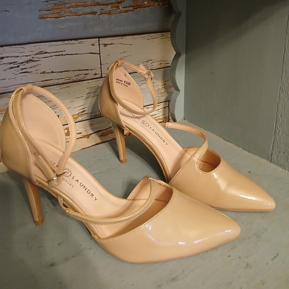 Chinese laundry Los Angeles pointed nude ankle strappy heels size 8.5